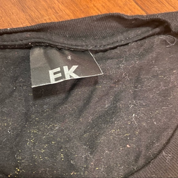 EK Kistens Men’s black shirt S/M Bulls on fire with chains - Picture 5 of 8